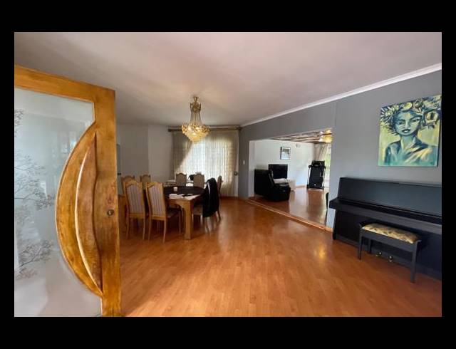 4 BEDROOM HOUSE FOR SALE IN GLENVISTA